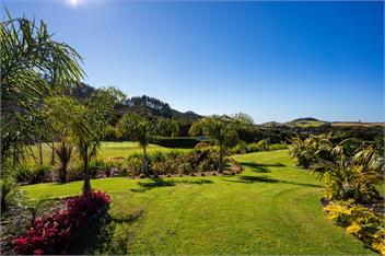 Tropical Hideaway (Bachcare) - 