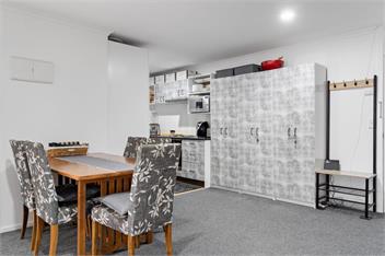 Westlight Apartment (Bachcare) - 