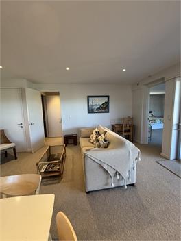 Gem by the Sea - 2 Min Walk to Beach & Cafes -