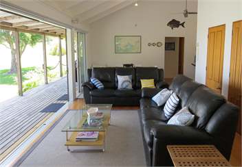Bay of Islands Beachfront - Tapeka del Mar -