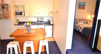 SUNNY CITY CBD APARTMENT (VIC13) - Wellington