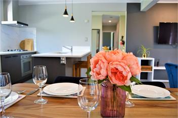 A designer's house (three bedroom holiday house) - Rotorua