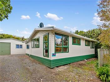 Little Lockwood (Bachcare) - Kuratau