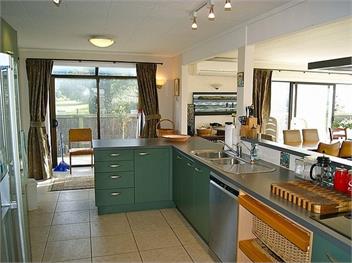Beach Galore (Bachcare) - Waihi Beach