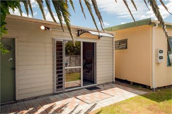 Surf Beach Views (Bachcare) - Whangamata