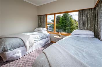 Grand View (Bachcare) - Te Anau