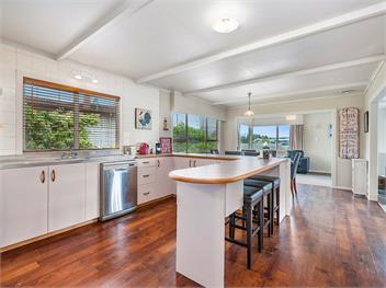 Taupo Panorama (Bachcare) - Taupo Central