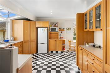 Centrally Located (Bachcare) - Greytown