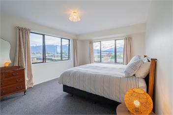 Acheron Homestead (Bachcare) - Te Anau