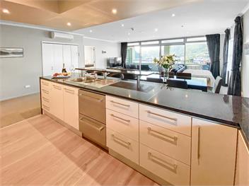 Oxley's Rock Apts 301 Picton - Waterfront - Picton