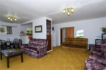 A Much‑Loved Lake Tarawera Family Bach and Jetty – Shared with the Right Guests - Rotorua
