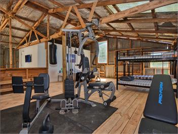 The Old Woolshed Rural Camping Style With Bonuses - Pukehina