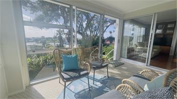 Ocean Paradise Retreat: Unwind at Waipu Cove Beach - Whangarei