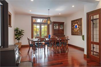 Camellia House: Elevator Access, Swimming, and Spa Pools in a Stunning Setting - Nelson