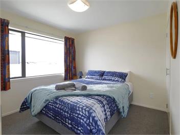 Whitestone Cottage - Te Anau Lakefront - Te Anau