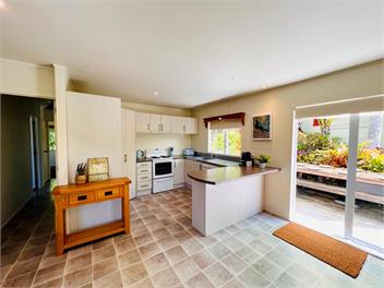 Hosts on the Coast Grange Cottage - Hahei