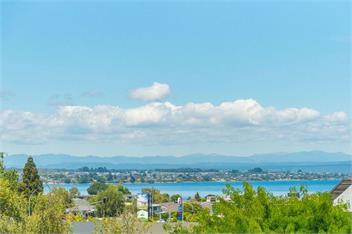 Lakeview Luxury (Bachcare) - Taupo Central