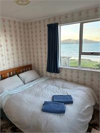 Waiwhare - On the Beach (Beach front property) - Castlepoint