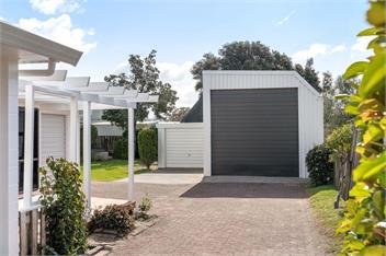 Relax on Linton (Bachcare) - Whangamata