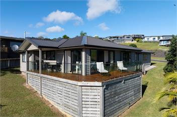 Bay View Escape (Bachcare) - Cable Bay
