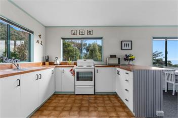Little Kowhai (Bachcare) - 