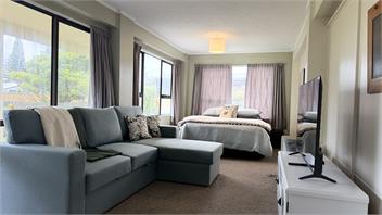 The Retreat on Eruini -