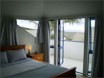 A Peek At The Sea - Northland