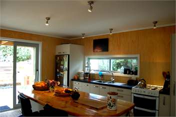 WaiOra Beach Retreat - Great Barrier Island