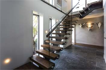 Lakehouse Joela | Prime Location + Luxury Living - Queenstown