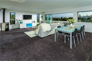 Luxury by the Sea - Auckland