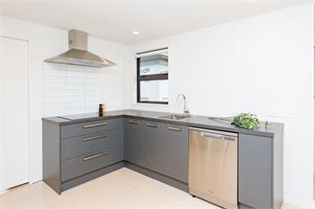 Large and Spacious Newly Built Townhouse - christchurch 