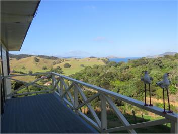 Hilltop Haven - Coromandel Town