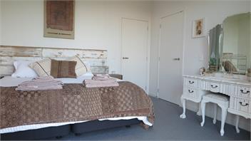 Kaka Lodge (4 bedroom) at Kotare House - Auckland