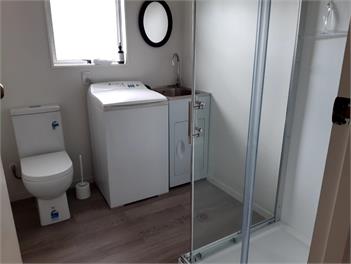 Spacious Group‑Friendly Napier Home with Pool – Ideal for Teams & Families - Napier