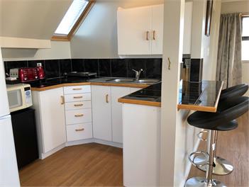 Family Apartment with Mountain Views - Twizel