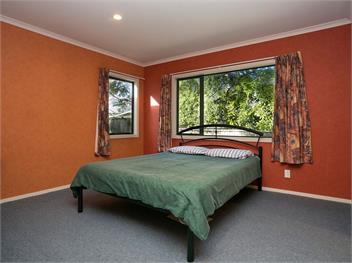 Laid Back on Lakewood (Bachcare) - Taupo Central