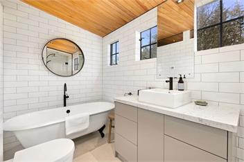 Wanaka Stone Cottage (Bachcare) - Wanaka
