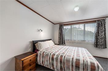 Courtside Quarters (Bachcare) - Waihi Beach