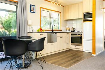 Lawn Cottages - Flax Cottage - Hastings
