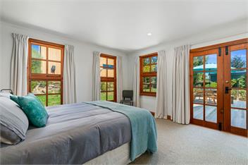 The Cottage on the Hill (Bachcare) - Wanaka