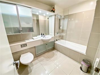 Oxley's Rock Apts 301 Picton - Waterfront - Picton