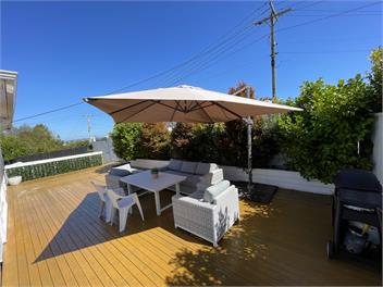 Large Family Pad with Pool! - Auckland