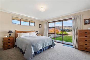 Alpine Scenery (Bachcare) - Wanaka