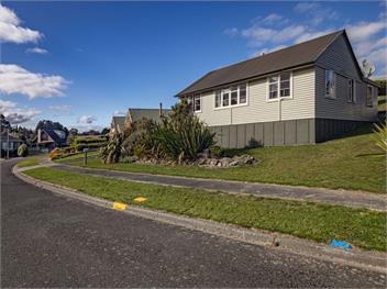 Drasko's Den (Bachcare) - Ohakune
