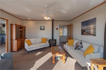 Sunny Bayview Retreat - Nelson