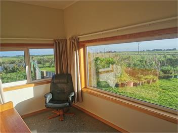 Country Living on Surfhighway 45 - new plymouth