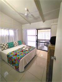 Natura Lagoon Bungalow 1 - Titikaveka