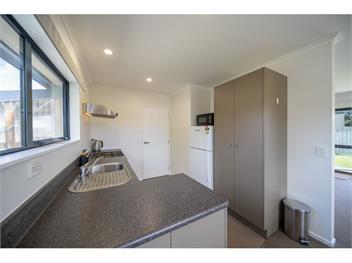 Cosy Lakeside (Bachcare) - Manapouri