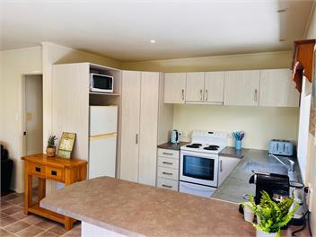 Hosts on the Coast Grange Cottage - Hahei