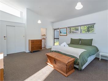 Birdsong (Bachcare) - Whangamata